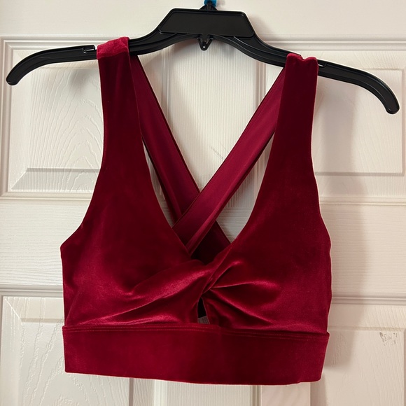 Fabletics Workout Set (Velour) - Picture 4 of 7